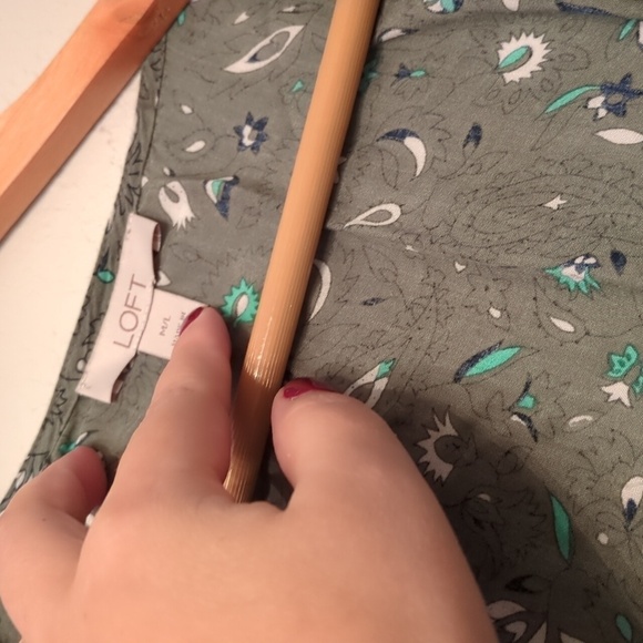 loft lightweight Bohemian floral print beachy wrap - Picture 7 of 7